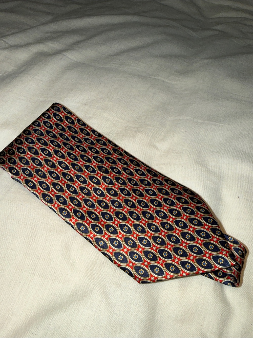 Vintage Burberrys Classic Men's Silk Patterned Tie - Navy and Red